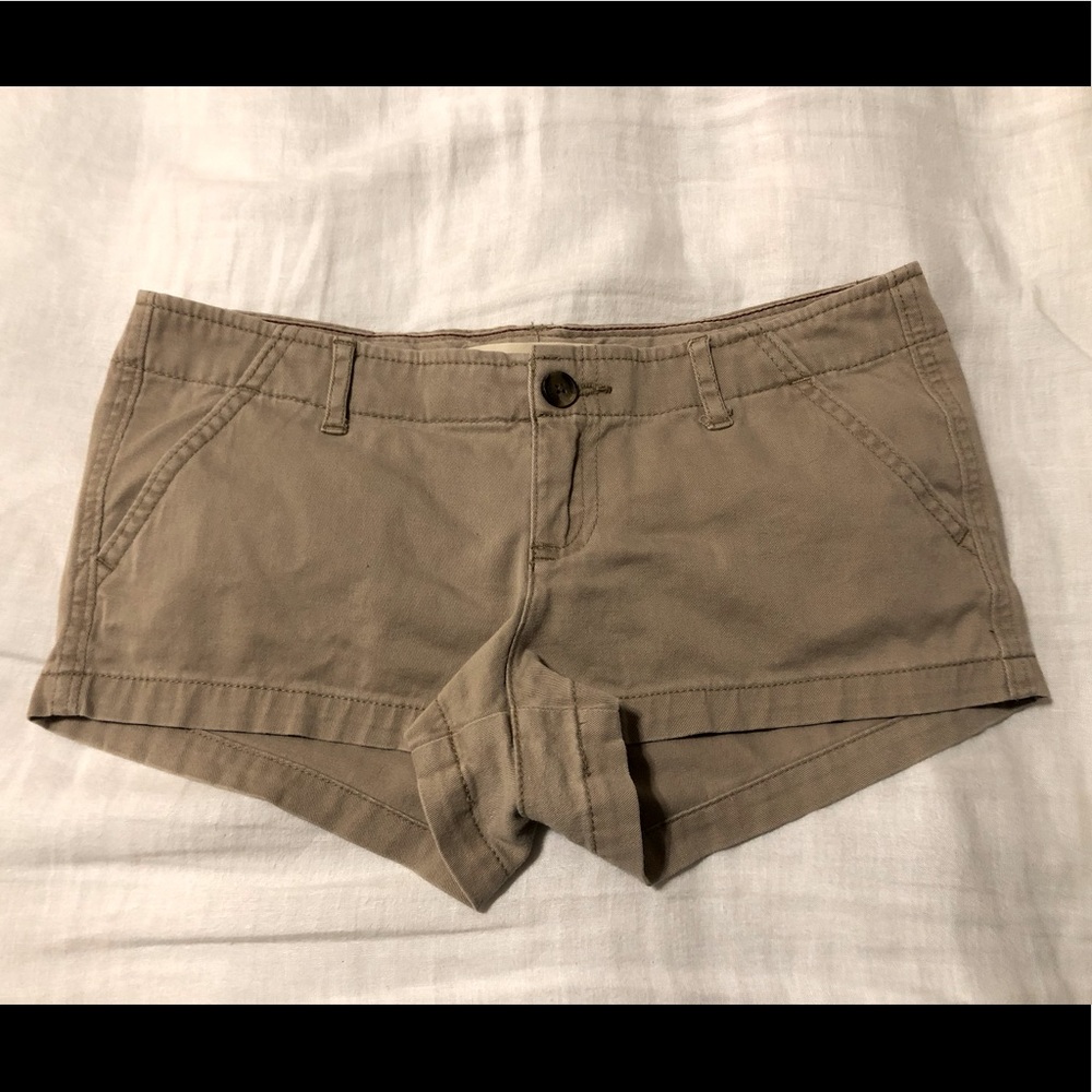 CLEARANCE Hollister Khaki Size 5 27W Super Short Shorts